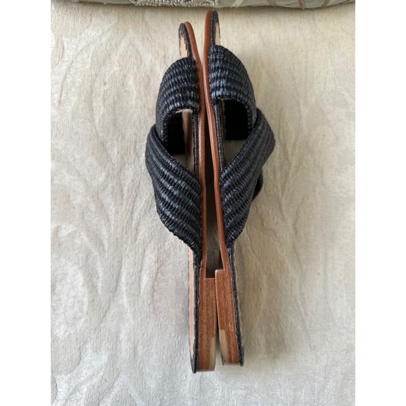 JENNI KAYNE
Raffia Crossover Sandal 
SIZE 40/ 9 9.5
Worn 1 time 
$275 - Picture 6 of 10